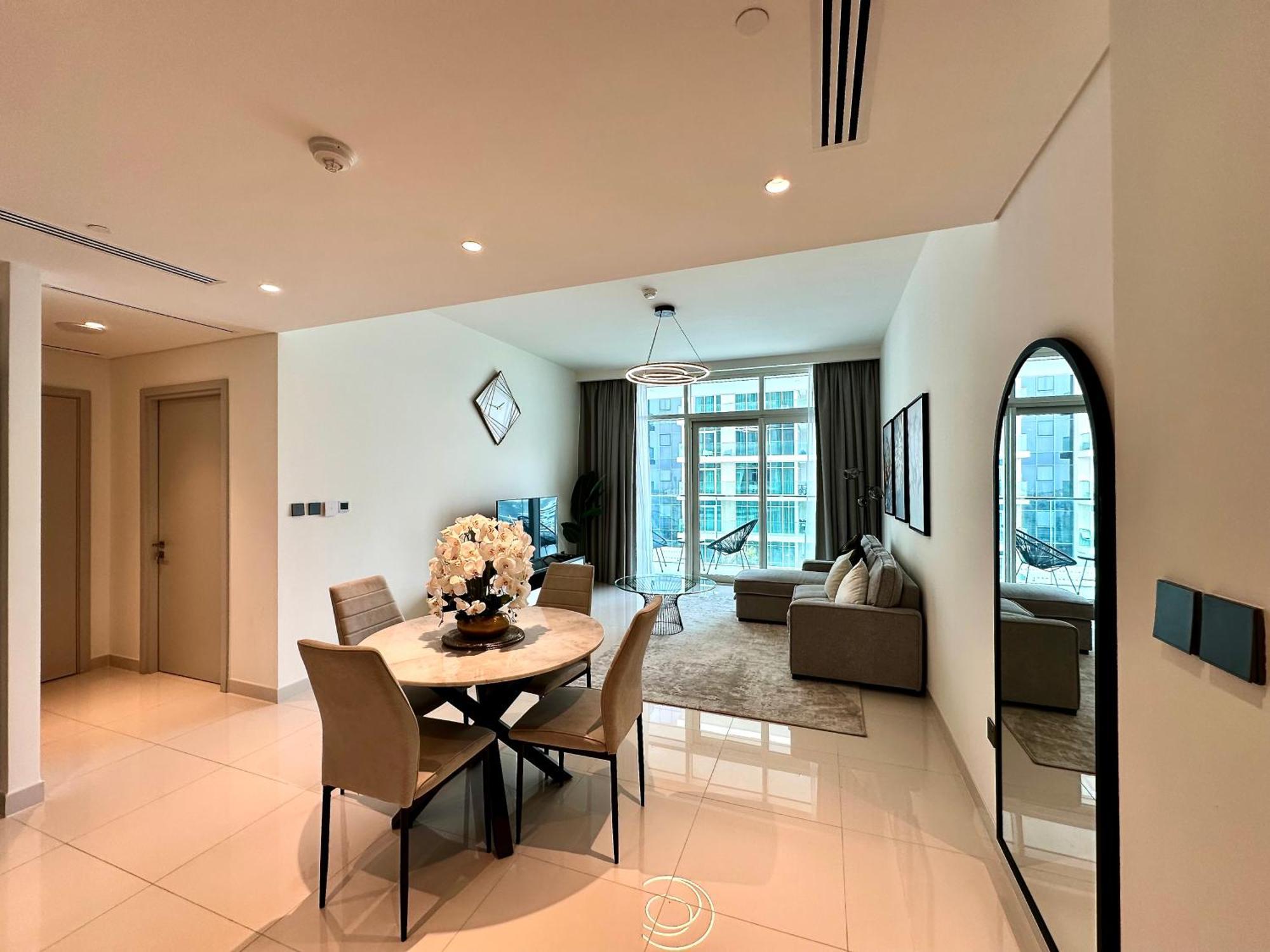 شقة Lux Bnb I Sun Rise Bay I Palm & Sea View دبي المظهر الخارجي الصورة