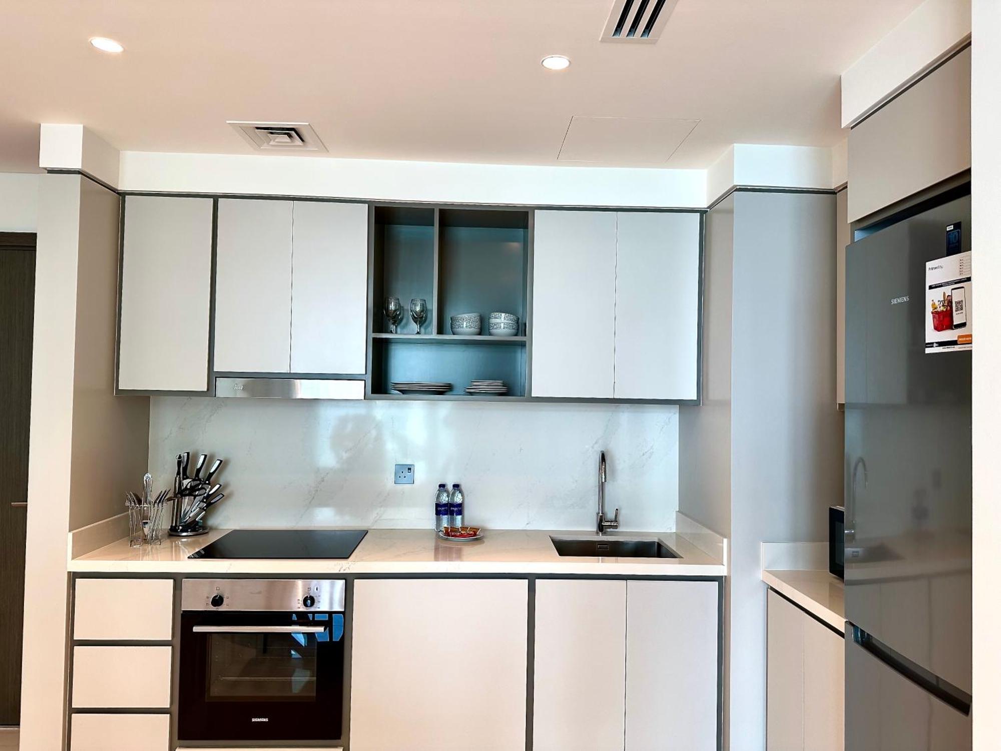 شقة Lux Bnb I Sun Rise Bay I Palm & Sea View دبي المظهر الخارجي الصورة