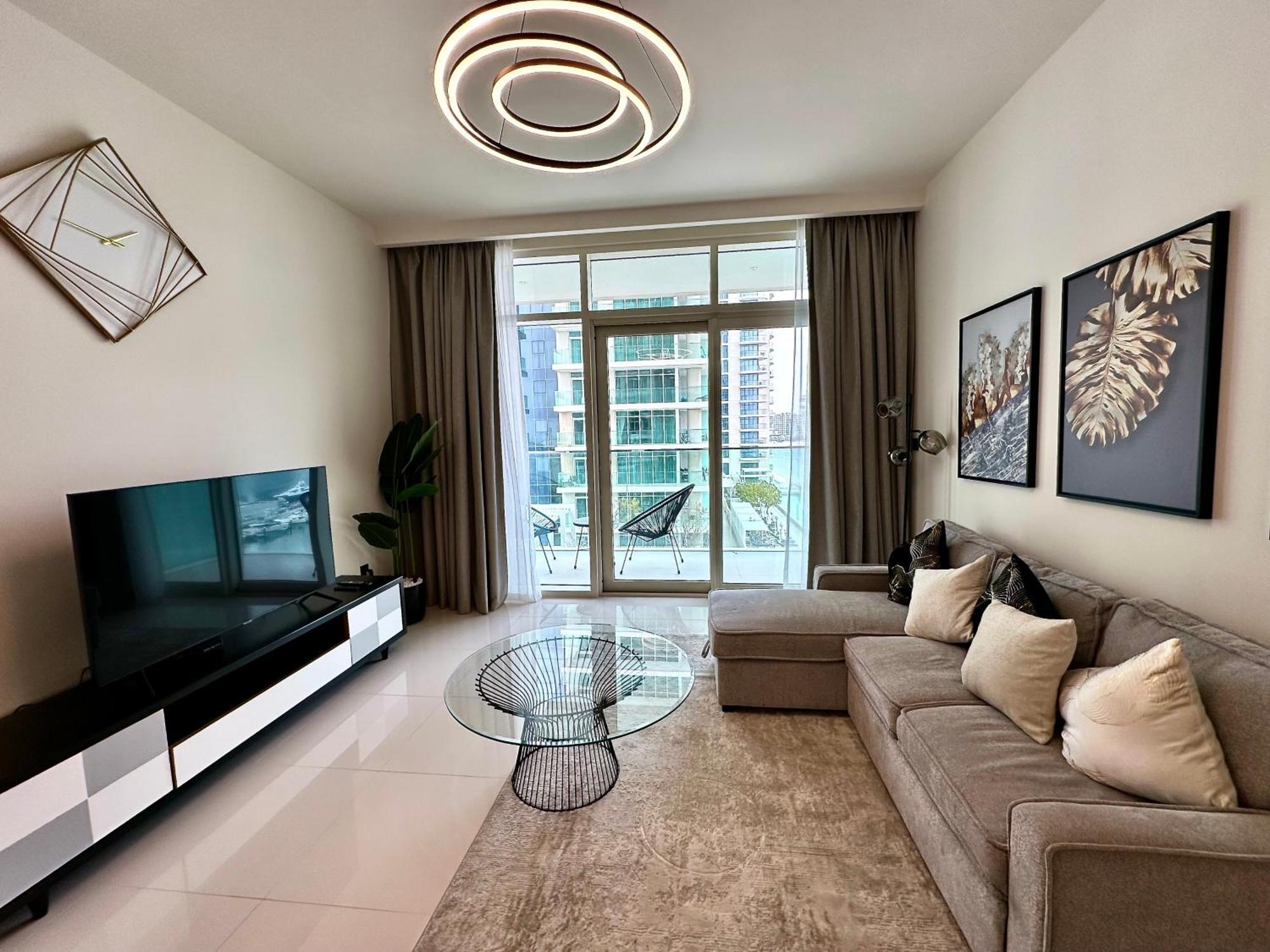 شقة Lux Bnb I Sun Rise Bay I Palm & Sea View دبي المظهر الخارجي الصورة