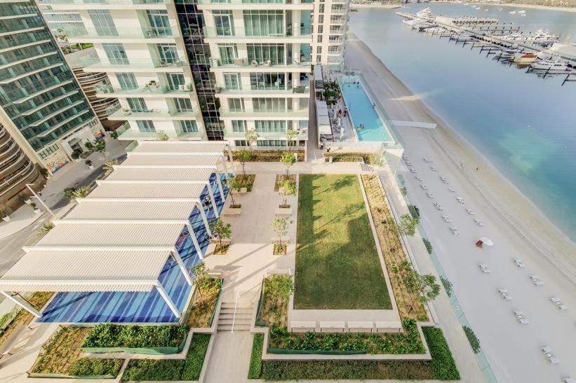 شقة Lux Bnb I Sun Rise Bay I Palm & Sea View دبي المظهر الخارجي الصورة