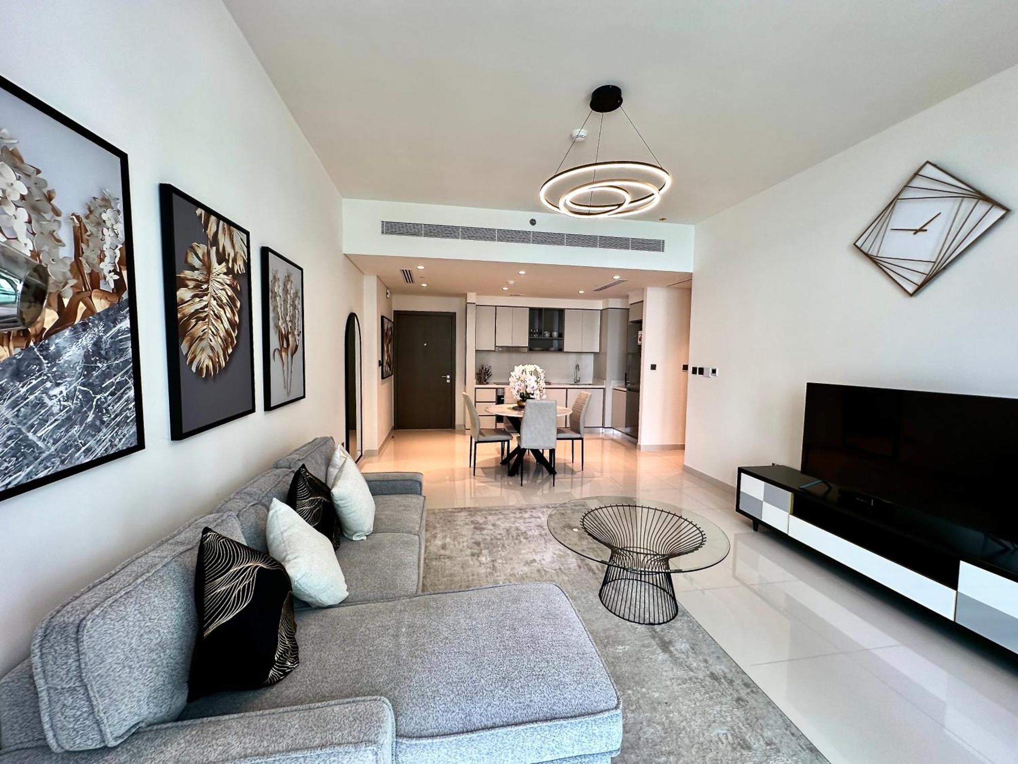 شقة Lux Bnb I Sun Rise Bay I Palm & Sea View دبي المظهر الخارجي الصورة
